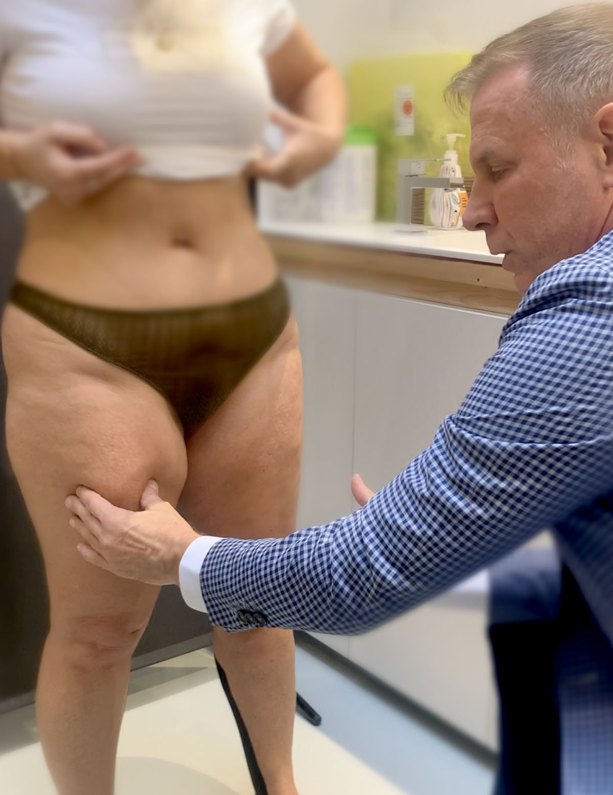 Treatment for lipedema / Water Jet-Assisted Liposuction (WAL)