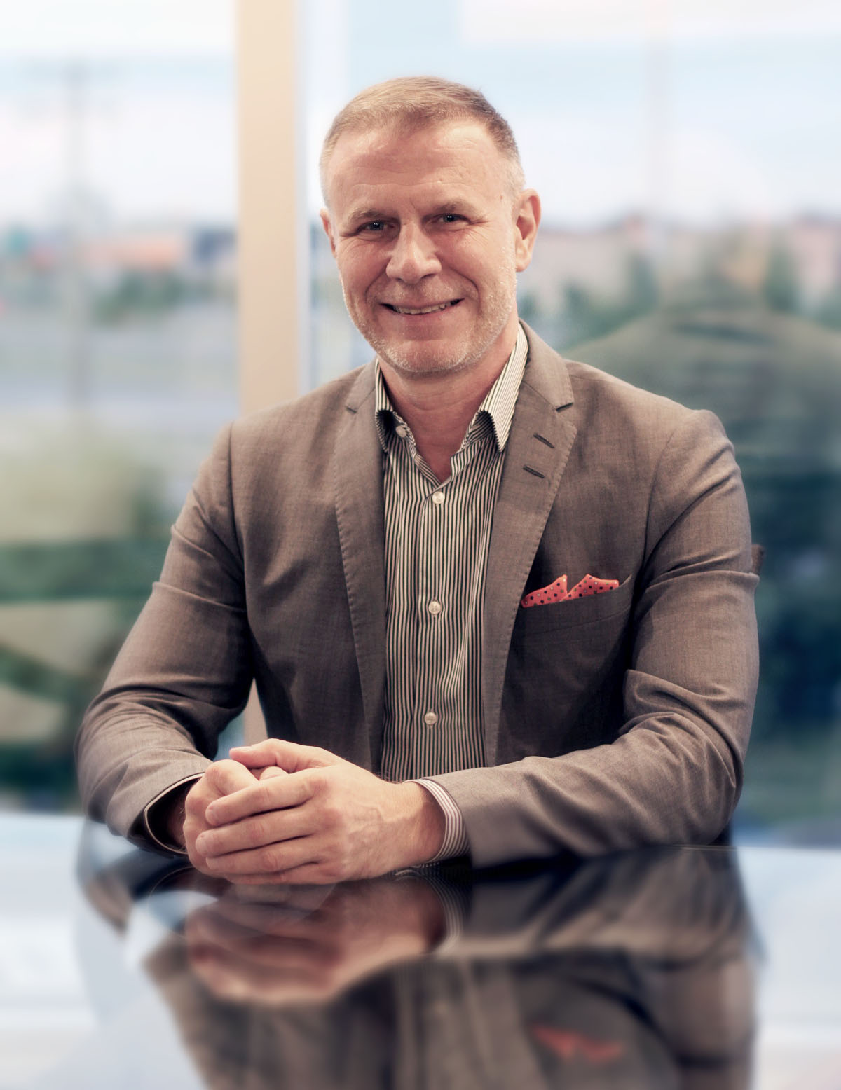 Dr. Edouard Coeugniet, MSc. - Lipœdème Montréal